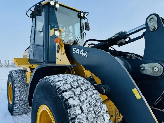 DEERE 544K WHEEL LOADER  dans Équipement lourd dans Calgary - Image 12