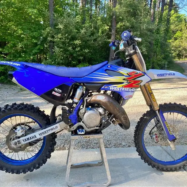 2022 YAMAHA YZ125-BLUE! in Dirt Bikes & Motocross in Winnipeg - Image 2