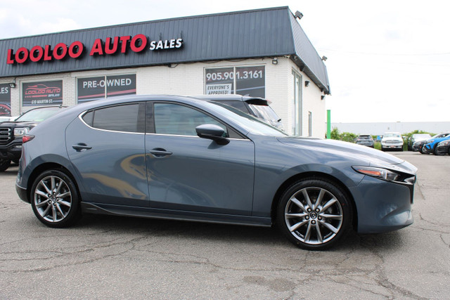 2020 Mazda MAZDA3 in Cars & Trucks in Oakville / Halton Region