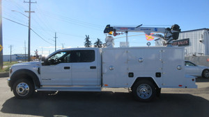 2019 Ford F 450 XLT CREW CAB SERVICE TRUCK