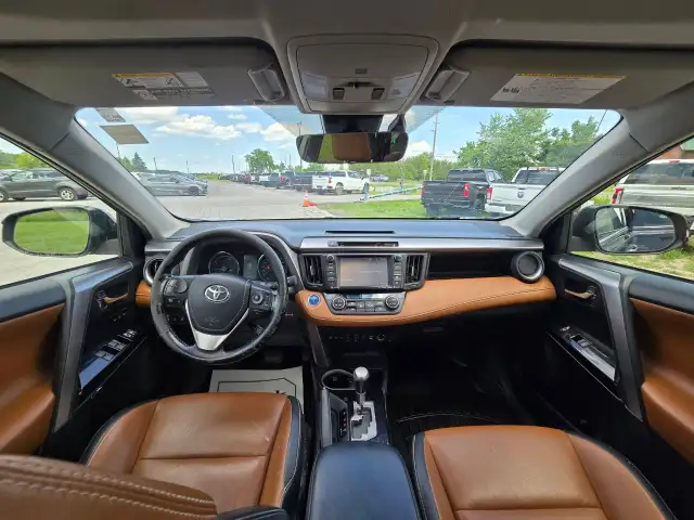 2017 Toyota RAV4 Hybrid in Cars & Trucks in Ottawa - Image 26
