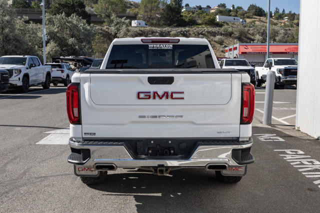 2019 GMC Sierra 1500 SLT 5.3L V8, Premium Package, X31 Off-Road  in Cars & Trucks in Kamloops - Image 4