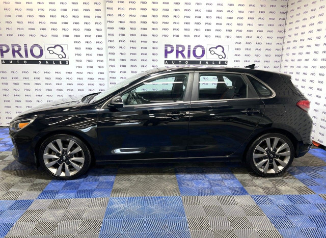 2018 Hyundai Elantra GT in Cars & Trucks in Ottawa - Image 2