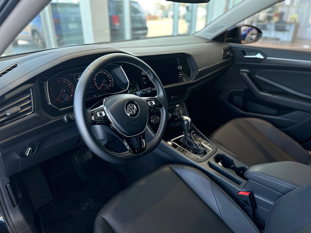 2021 Volkswagen Jetta Highline BAS KM | CUIR | TOIT | CARPLAY |  in Cars & Trucks in Laval / North Shore - Image 3