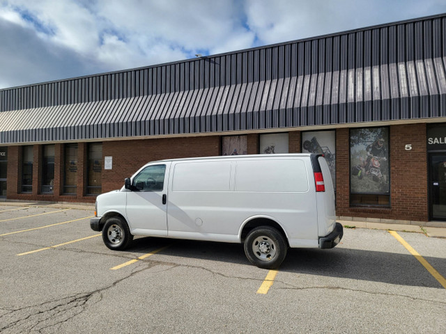 2015 Chevrolet Express Cargo Van 2500 HEAVY DUTY CARGO VAN WITH  in Cars & Trucks in City of Toronto - Image 4