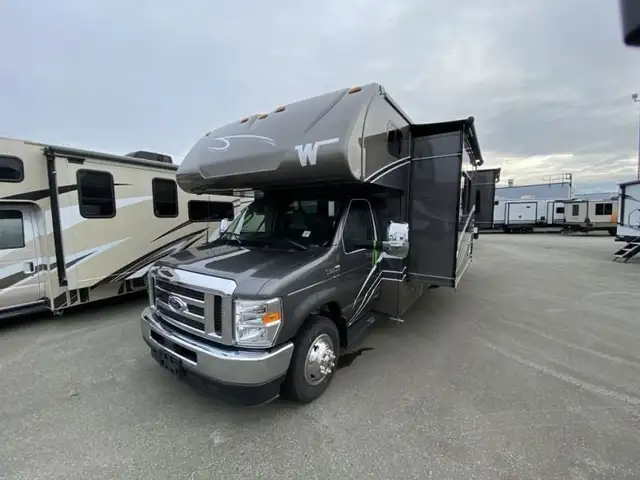 2025 Winnebago Minnie Winnie 26T in RVs & Motorhomes in Abbotsford - Image 6