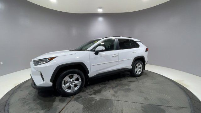 2021 Toyota RAV4 XLE - CLEAN CARFAX in Cars & Trucks in Strathcona County - Image 4