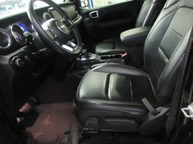 JEEP WRANGLER 2023 UNLIMITED SAHARA 4X4 GPS CUIR CAMERA 38900 KM in Cars & Trucks in Lévis - Image 8