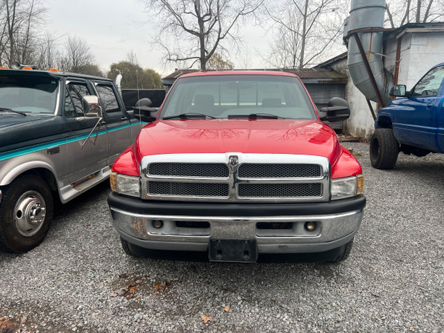 1995 Dodge RAM BR2500 in Cars & Trucks in St. Catharines - Image 2