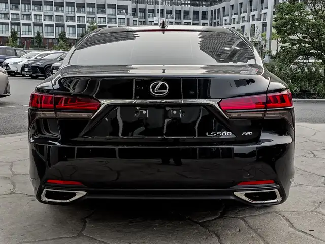 2023 Lexus LS 500 |Luxury Pkg | Lexus Certified | No Luxury Tax in Cars & Trucks in City of Toronto - Image 4