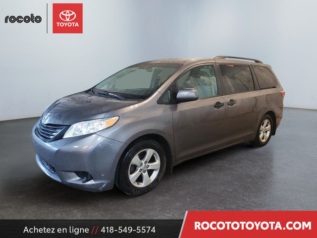 2017 Toyota Sienna CE CE in Cars & Trucks in Saguenay