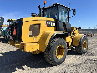 2016 Caterpillar 924K in Heavy Equipment in Québec City - Image 3