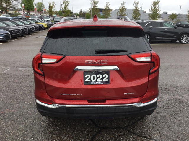 2022 GMC Terrain in Cars & Trucks in Oshawa / Durham Region - Image 4