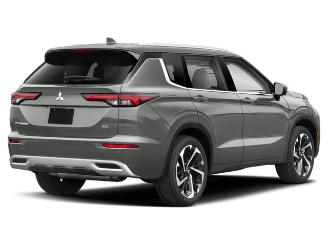 2022 Mitsubishi Outlander SEL SEL S-AWC in Cars & Trucks in City of Toronto - Image 3