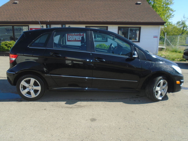  2011 Mercedes-Benz B-Class 4dr HB B200 Turbo in Cars & Trucks in St. Catharines - Image 2