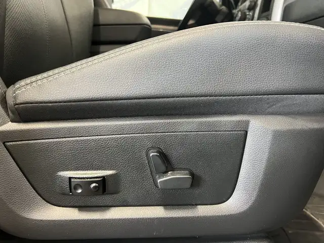 2018 Ram 2500 LARAMIE 6.7 DSL 4X4 | LIFT | FUEL RIMS | LOW KMS! dans Autos et camions dans Lloydminster - Image 36