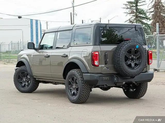2025 Ford Bronco Big Bend dans Autos et camions dans Ville d’Edmonton - Image 5