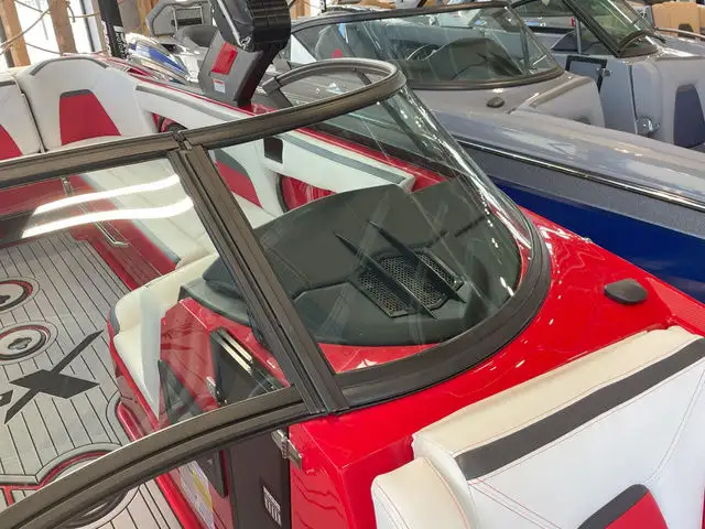 2024 MasterCraft XStar S in Powerboats & Motorboats in Saskatoon - Image 46
