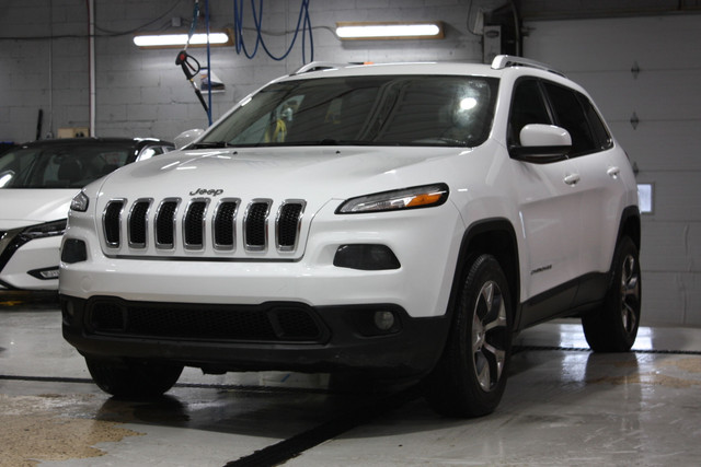 2016 Jeep Cherokee North 4X4 in Cars & Trucks in City of Montréal - Image 3