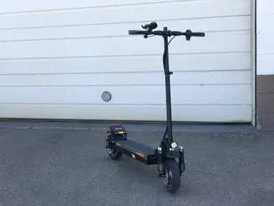 The Synergy City Elite 500 E-Scooter is equipped with a 500W electric motor, it can reach speeds of...