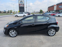 Finance this vehicle! Apply at stonebridgeauto.com 2016 Toyota Prius C Technology with 155000km. 1.5... (image 6)
