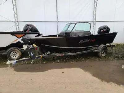 ALUMACRAFT COMPETITOR 165 SPORT 2023 Le modèle Competitor 165 Sport est doté d’une barre du capitain...