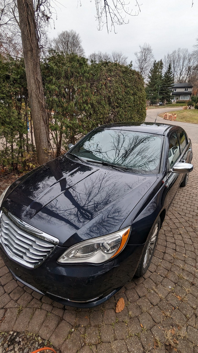2011 Chrysler 200 Limited in Cars & Trucks in Laval / North Shore