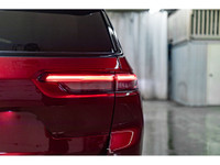 **ONE OWNER - MECHANICALLY CERTIFIED** 6,536 KM This 2024 Jeep Grand Cherokee L 4x4 Altitude is powe... (image 8)