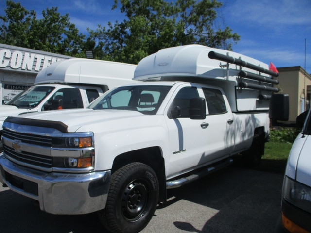 2015 Chevrolet Silverado 3500HD WT CREW SPACE CAB 4x4  in Cars & Trucks in Laval / North Shore - Image 2