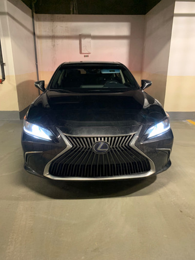 2019 Lexus ES Hybrid 