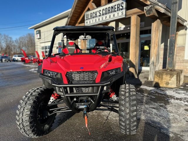 2025 Polaris GENERAL XP 4 1000 Ultimate Indy Red GENERAL XP 4 10 in ATVs in Ottawa - Image 2