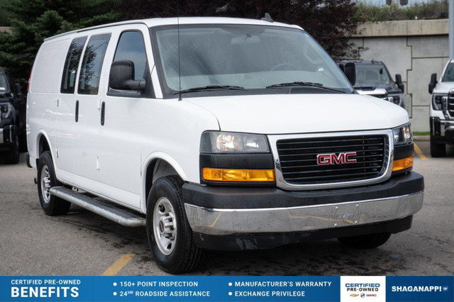 2023 GMC Savana Cargo Van Work Van | CLEAN CARFAX in Cars & Trucks in Calgary