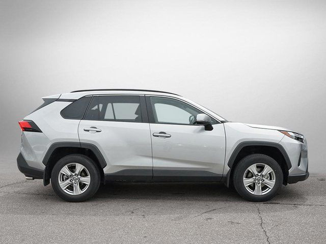 2023 Toyota RAV4 XLE AWd | Winter Wheels | Power Liftgate in Cars & Trucks in Windsor Region - Image 4