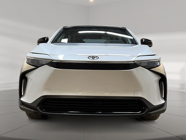 2023 Toyota bZ4X XLE TOIT PANO 4RM in Cars & Trucks in Laval / North Shore - Image 2