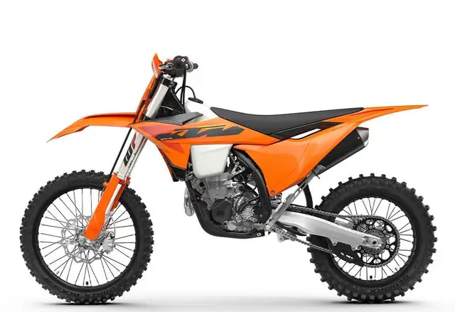 2025 KTM 450 XC-F in Dirt Bikes & Motocross in Longueuil / South Shore - Image 3