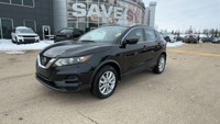 This Nissan Qashqai is equipped with: Cloth Seats, Power Moonroof, Remote Start, Heated Front Seats,... (image 4)