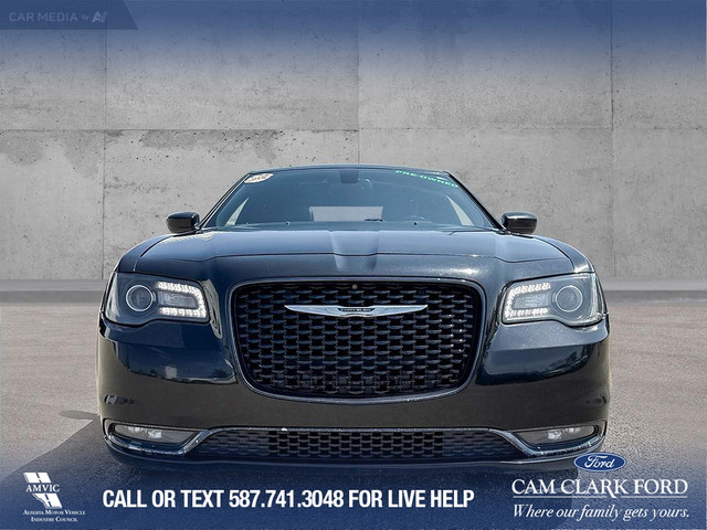 2015 Chrysler 300 S 300HP | HEATED NAPPA LEATHER SEATS | REMO... in Cars & Trucks in Red Deer - Image 2
