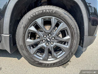 Command the road with this 2020 Chevrolet Traverse RS, a head-turning SUV boasting a powerful 3.6L V... (image 9)