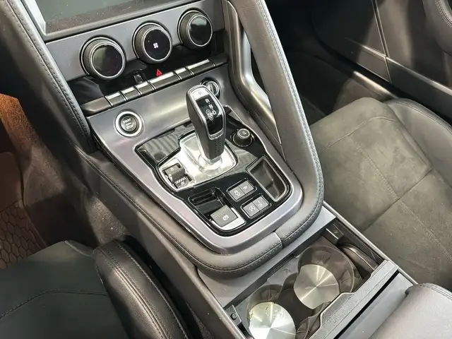 2021 Jaguar F-TYPE P300 TOIT VITRE SUEDE CARPLAY in Cars & Trucks in Laval / North Shore - Image 25