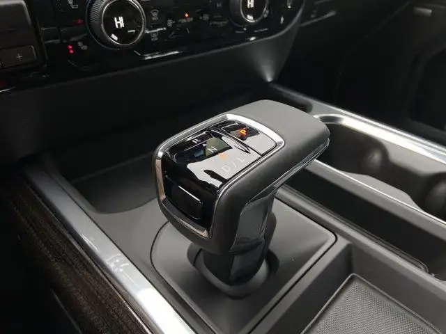 2025 Chevrolet Silverado 1500 RST in Cars & Trucks in Calgary - Image 20