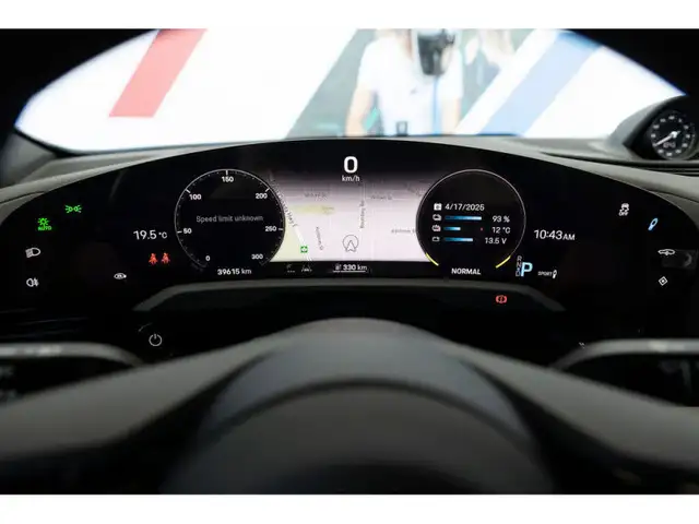 2022 Porsche Taycan 4S Cross Turismo dans Autos et camions dans Ville de Vancouver - Image 21