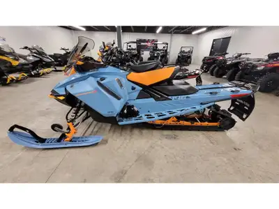 2022 Ski-Doo Backountry X 850 Backcountry X 850 2022, led coté, rollerski, pare brise ajustable ice...