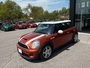 2012 MINI Cooper S S *6-Speed Manual*