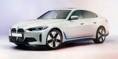 ===== 2023 BMW i4 M50 | Gr. Sup. Enhanced | Accès confort | ===== ===== * Groupe Supérieur Enhanced...