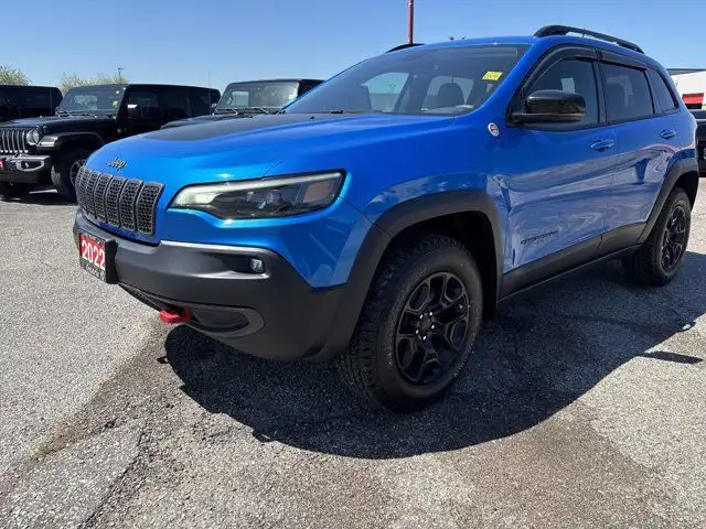 2022 Jeep Cherokee TRAILHAWK**3.2L**V6**4X4**8.4 in Cars & Trucks in Mississauga / Peel Region - Image 2