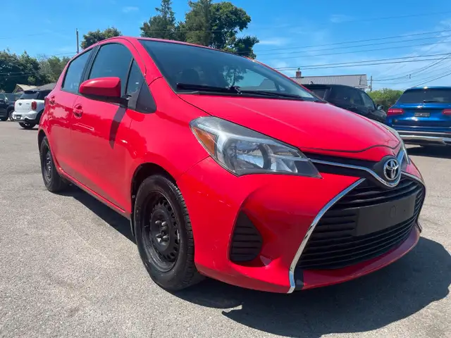 2015 Toyota Yaris LE 5-DOOR / BRAND NEW TIRE / AMAZING ON FUEL /629375381867551226