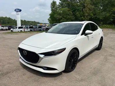 Experience a drive that blends refinement and fun in the 2023 Mazda3 GT. With its sleek design, allo...