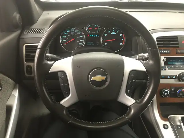 2009 Chevrolet Equinox LT dans Autos et camions dans Calgary - Image 8