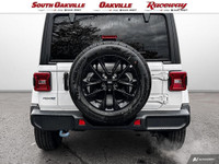 4X4, CLOTH LOW-BACK FRONT HEATED BUCKET SEATS, TECHNOLOGY GROUP, BLACK MOPAR TUBULAR SIDE STEPS, PAR... (image 4)