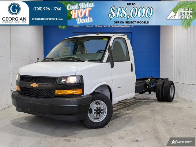 2024 Chevrolet Express Commercial Cutaway - Power/Driver in Cars & Trucks in Barrie